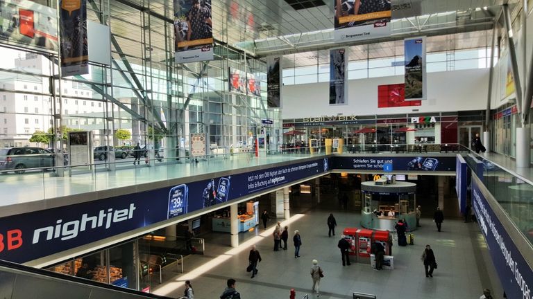 Nightjet trains link Linz to Amsterdam, Hamburg and Paris